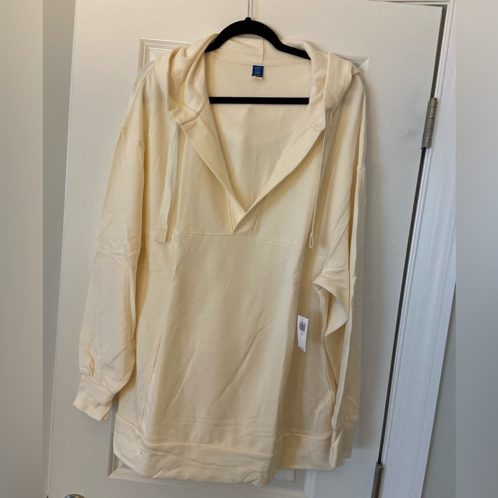 Old Navy hooded pullover